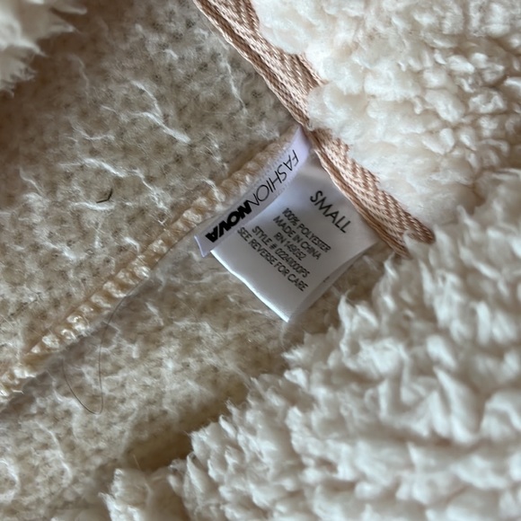 Fuzzy Teddy Jumpsuit - Picture 3 of 3